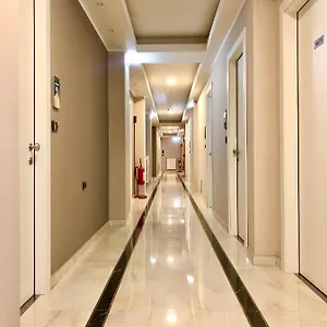 Folen *** Milánó